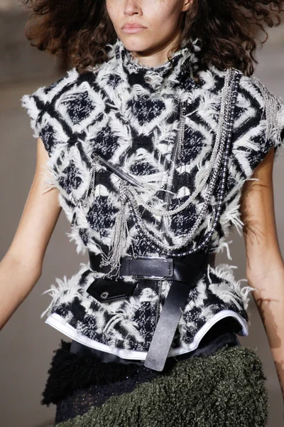 Look 56